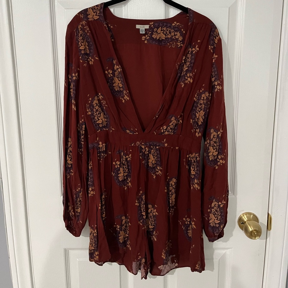 Floral romper size 6